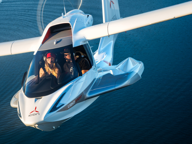 ICON A5 - Photo #1