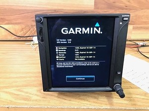 Garmin GTN750 - Photo #1